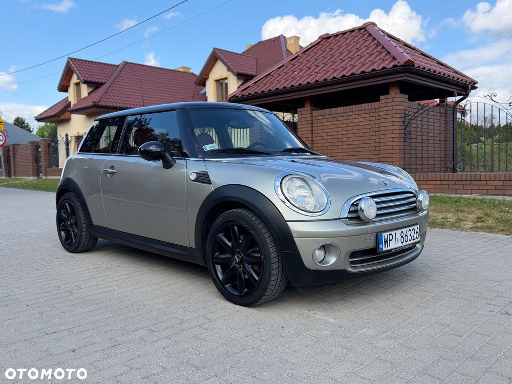 MINI Cooper 50 Mayfair - 3