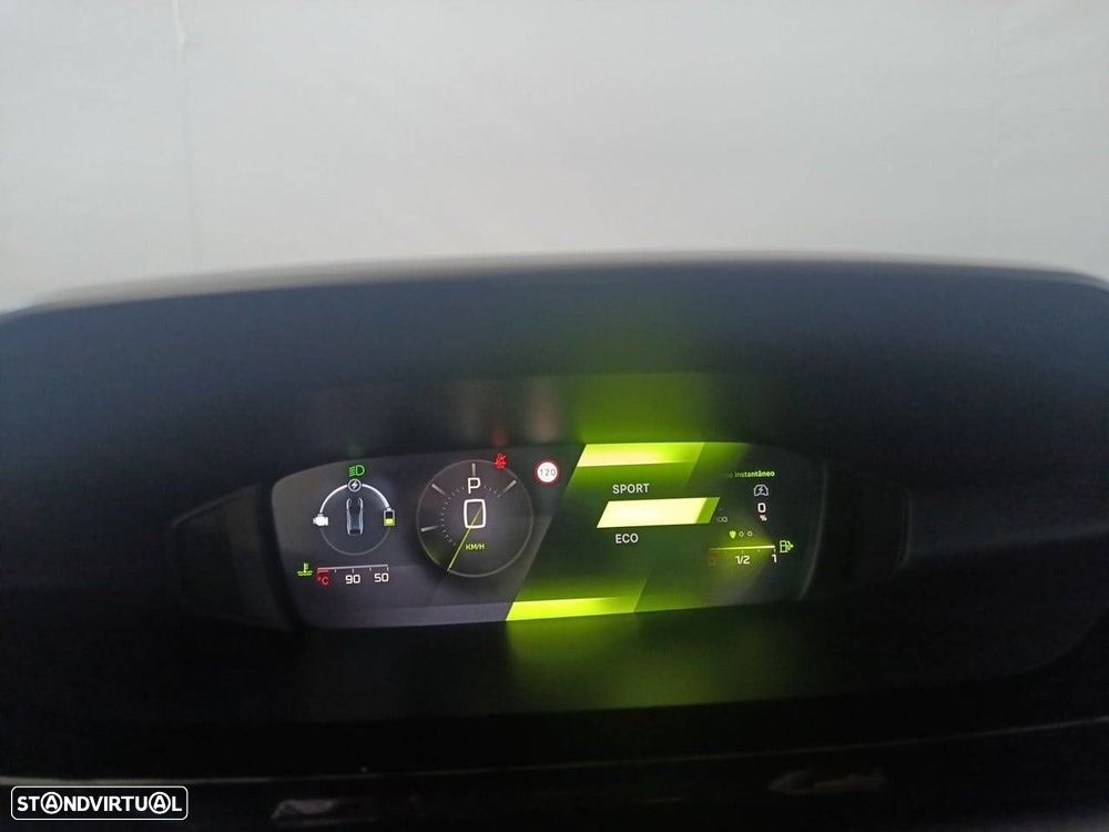 Peugeot 408 1.2 Hybrid Allure e-DCS6 - 19