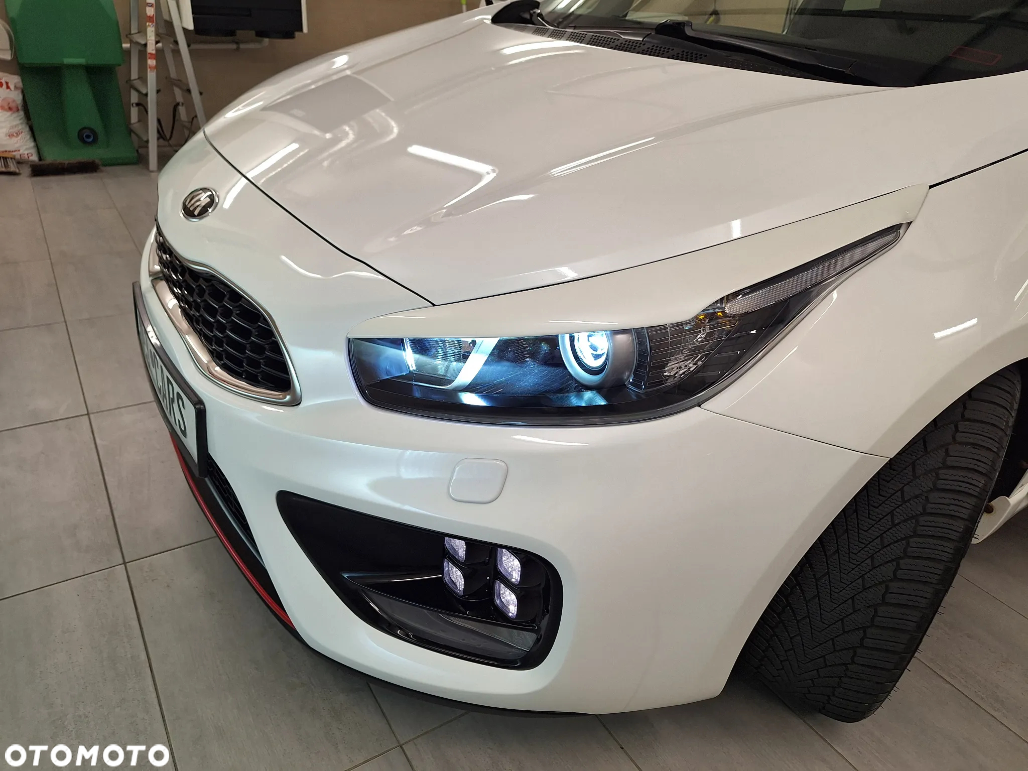 Kia Ceed 1.6 T-GDI GT - 34