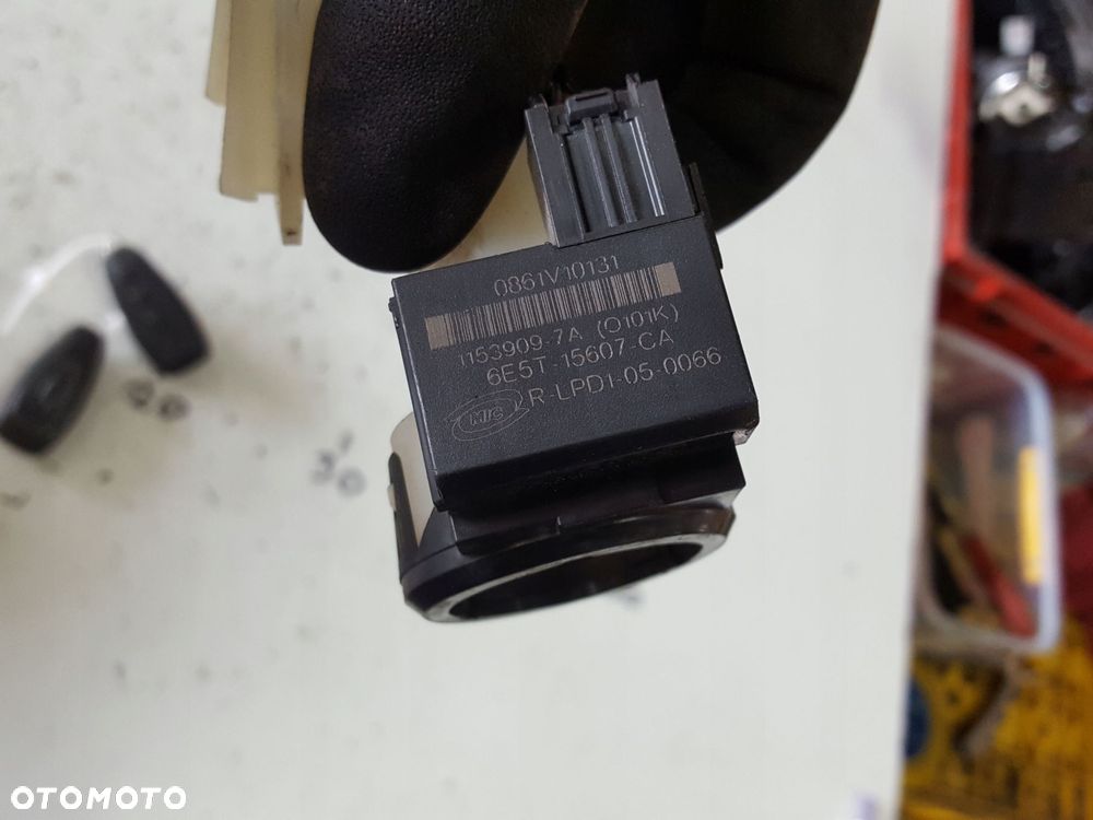 FORD GRAND C-MAX MK2 10r- PĘTLA IMMO KLUCZYKI - 4