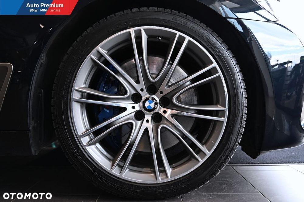 BMW Seria 7 M760Li xDrive - 34