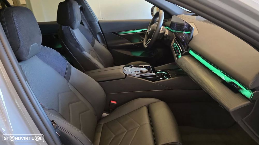 BMW i5 eDrive40 Pack Desportivo M Pro - 51