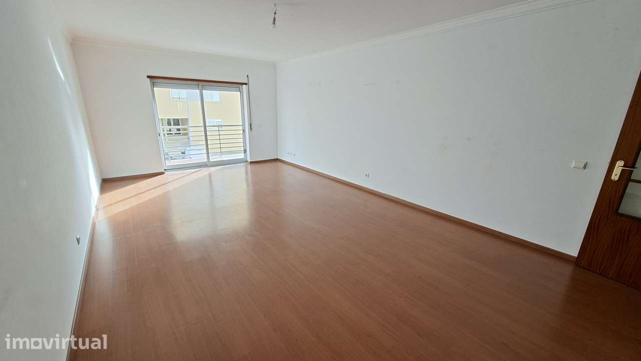 Apartamento T3 com 126m2 no Barreiro - Grande imagem: 3/16