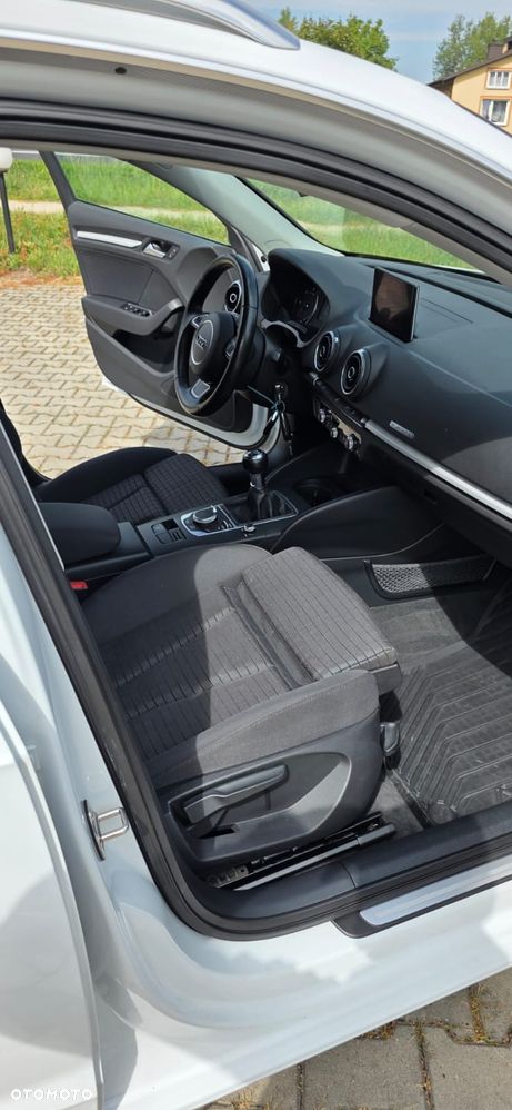 Audi A3 Sportback 2.0 TDI quattro sport - 23
