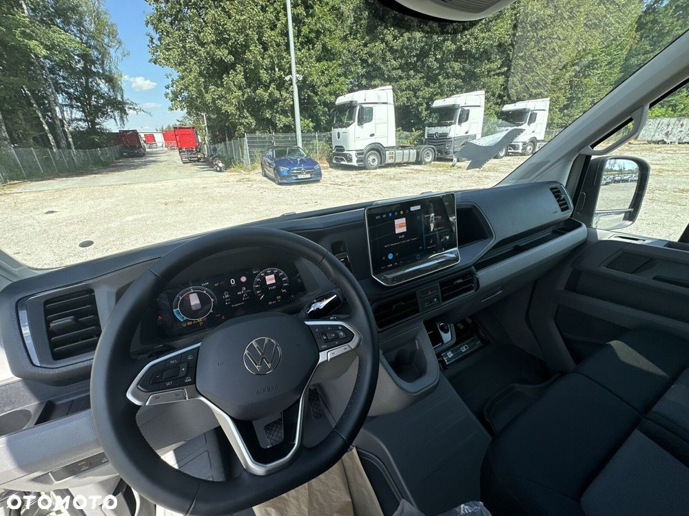 Volkswagen Crafter 35 Furgon z wysokim dachem silnik: 2,0 l EU6 SCR 177 KM, przedni 8-bieg.automatyczna, r.o : 4490 mm - 14