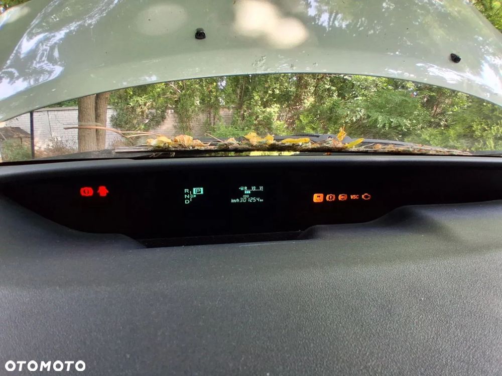 Toyota Prius - 13