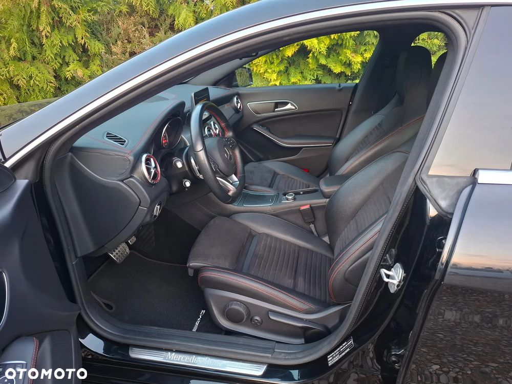 Mercedes-Benz CLA 180 7G-DCT AMG Line - 7