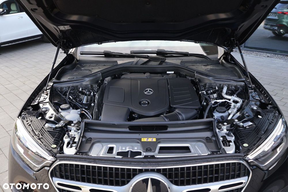 Mercedes-Benz GLC - 26
