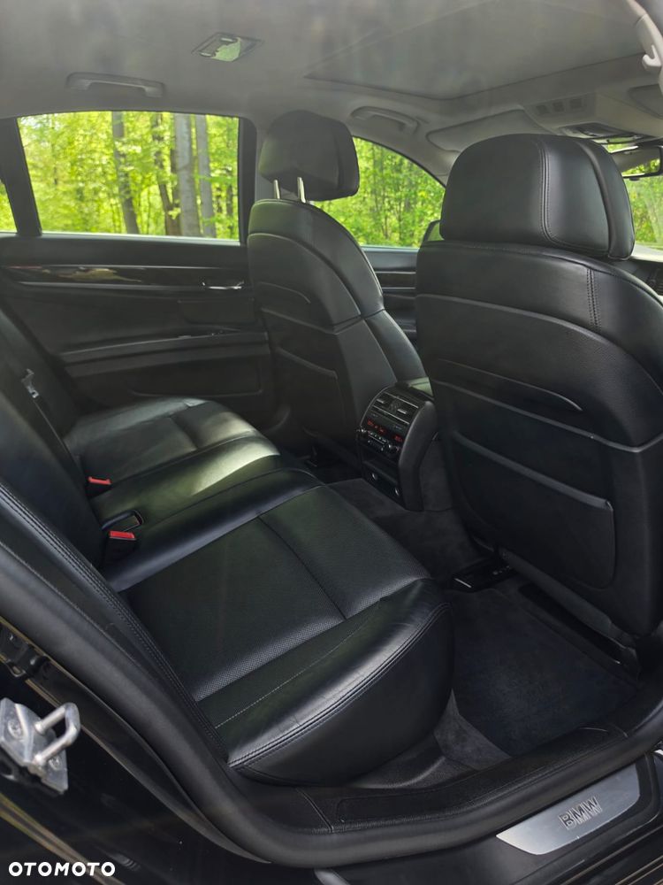 BMW Seria 7 730d Blue Performance - 13