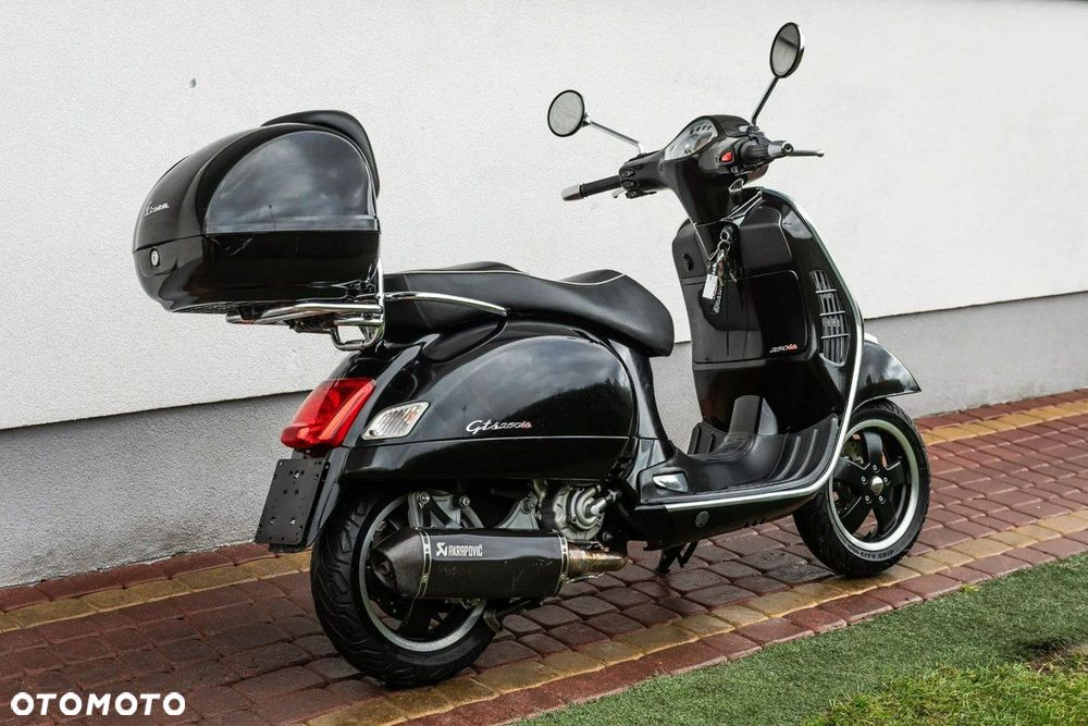Piaggio Vespa - 4