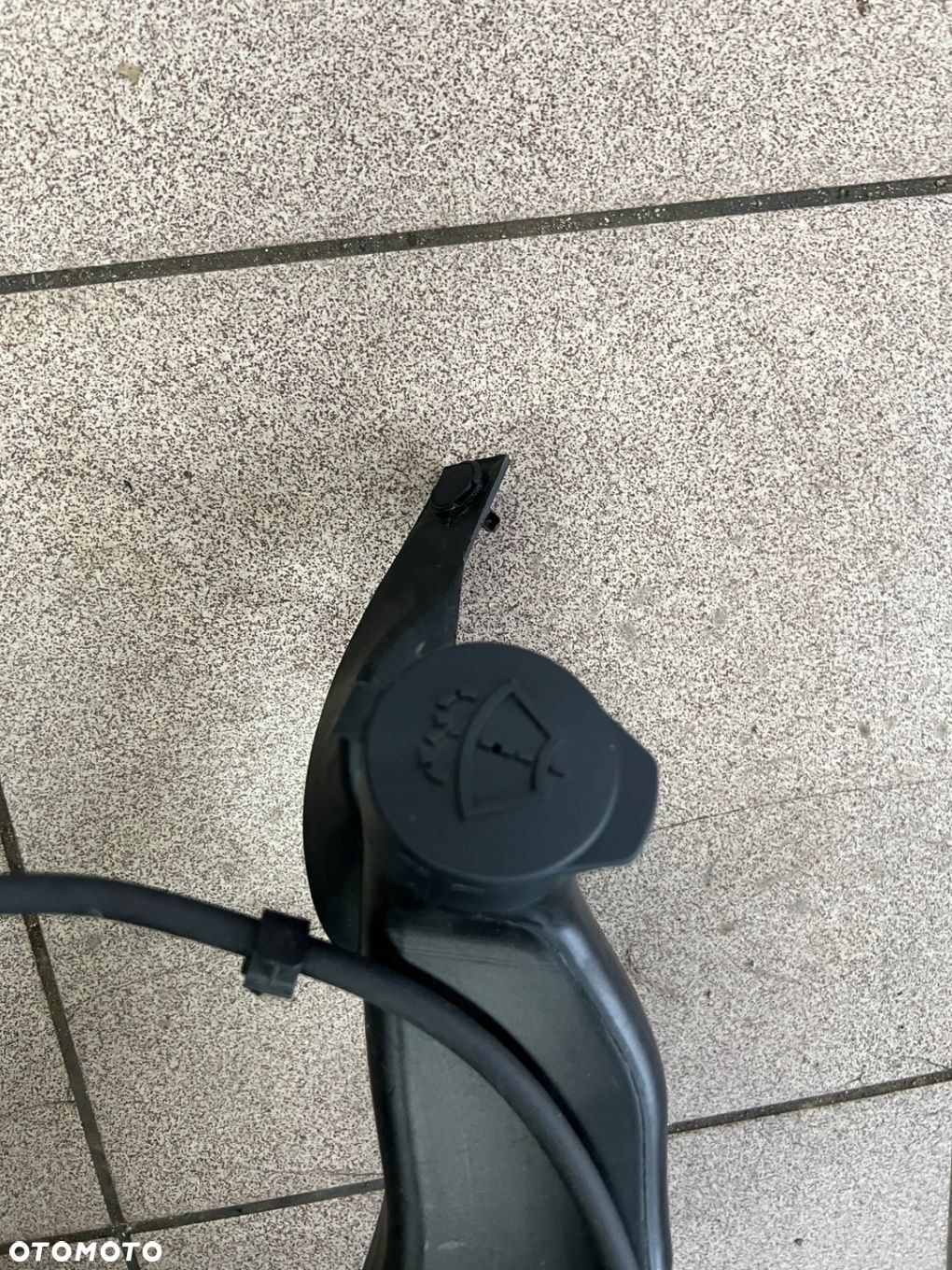 TESLA MODEL Y 20- ZBIORNICZEK PŁYNU SPRYSKIWACZY 1490400-00-C - 4