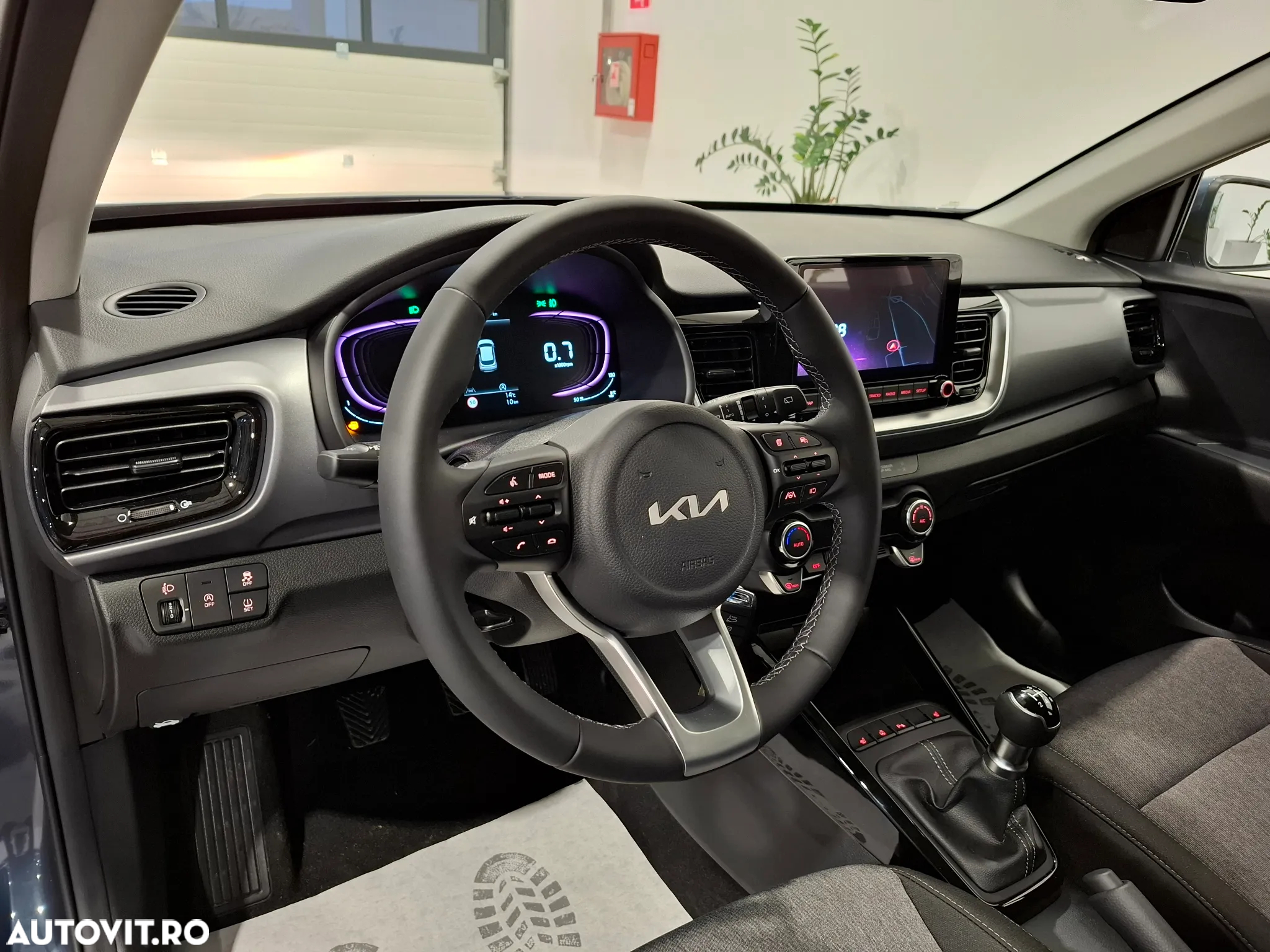 Kia Stonic 1.2 MPI 5MT Urban - 11