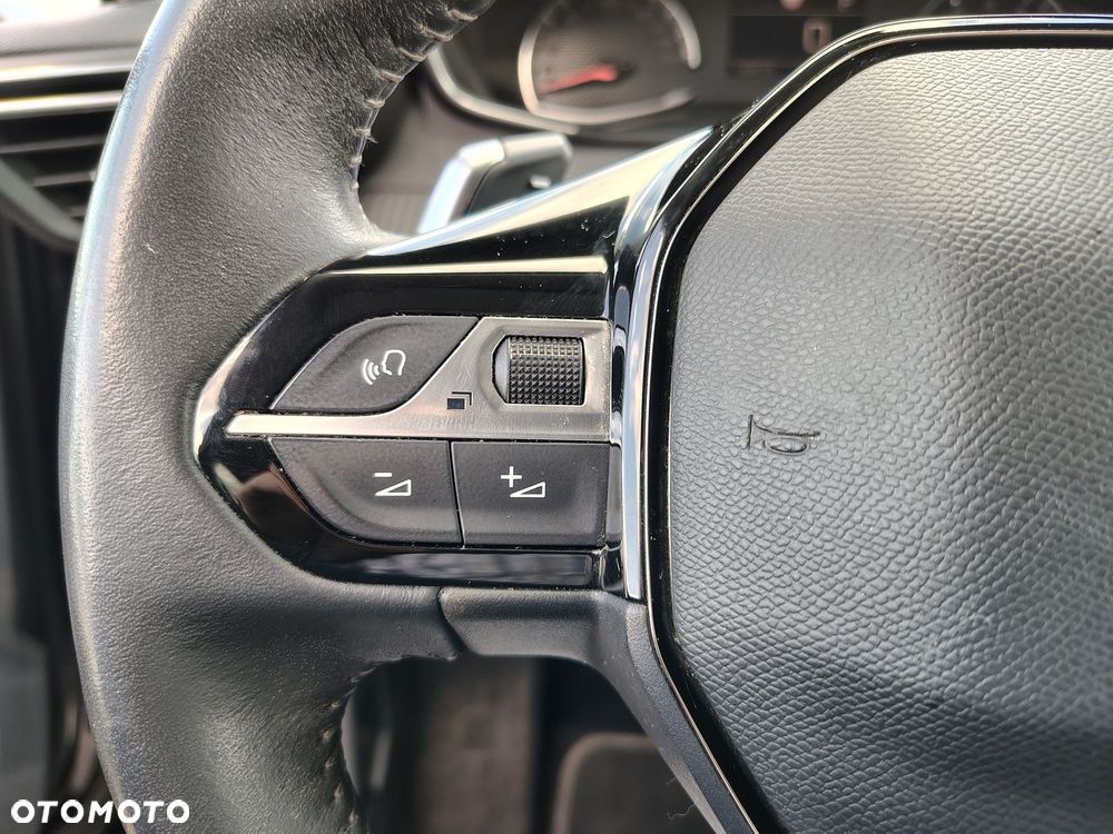 Peugeot 2008 - 16