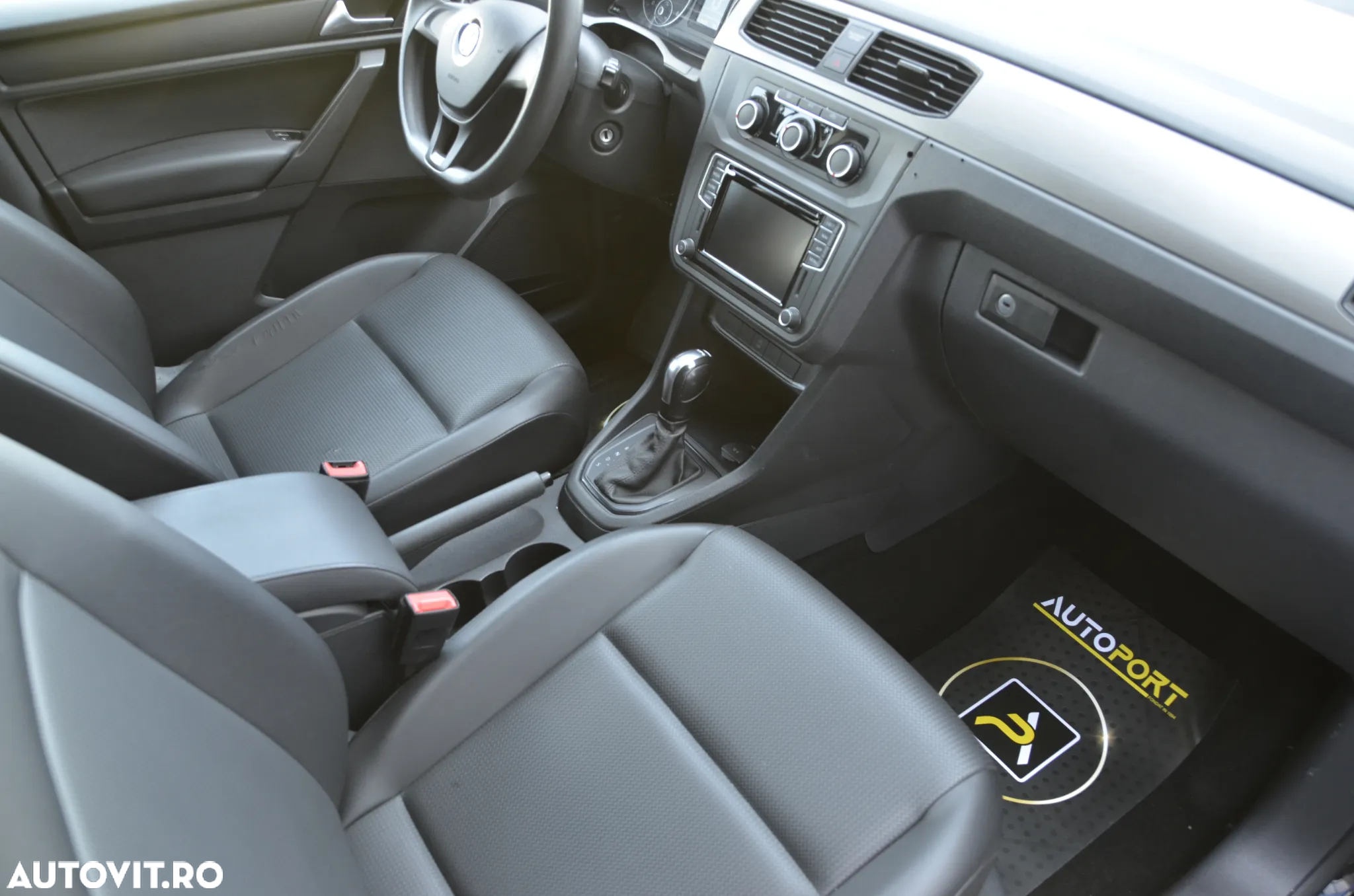 Volkswagen Caddy Maxi 2.0 TDI 90 kW DSG - 15