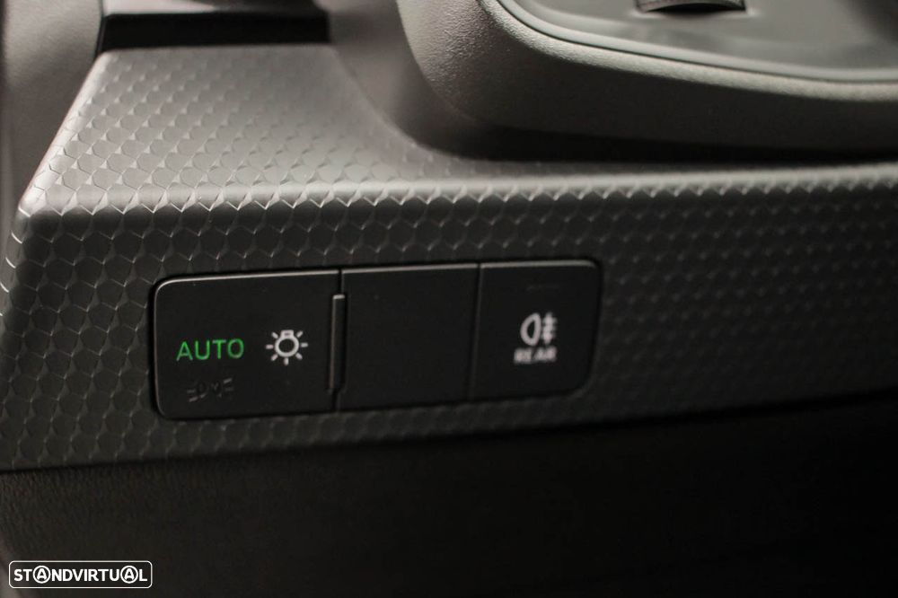 Audi A1 Sportback 25 TFSI Advanced - 11