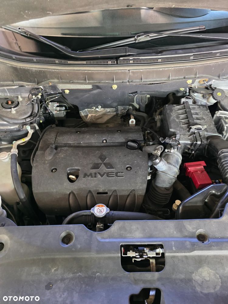 Mitsubishi ASX 2.0 4WD CVT Intro Edition+ - 25