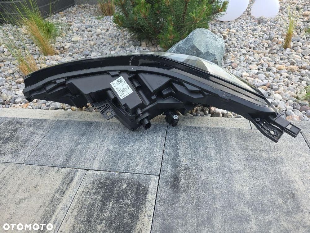 RENAULT CAPTUR 2 LIFT SYMBIOS Lampa prawa Full Led Pure 260107674R Matowa - 10