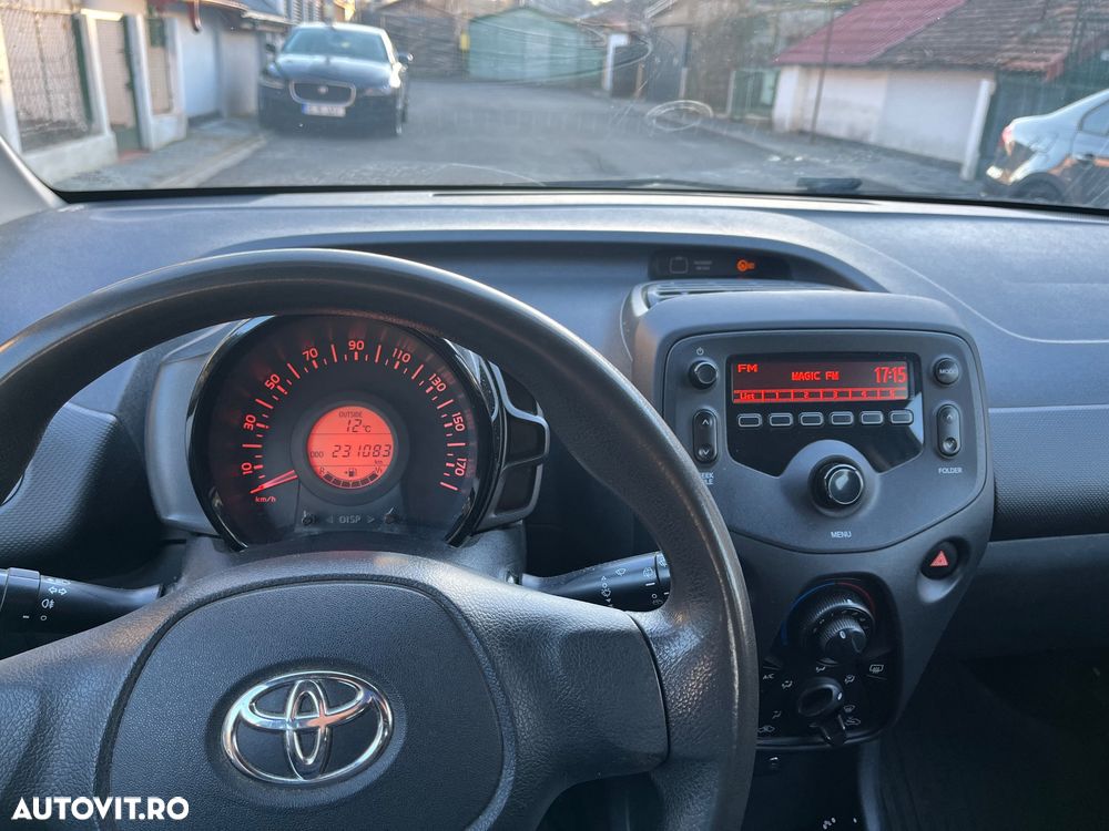 Toyota Aygo 1.0 X - 9