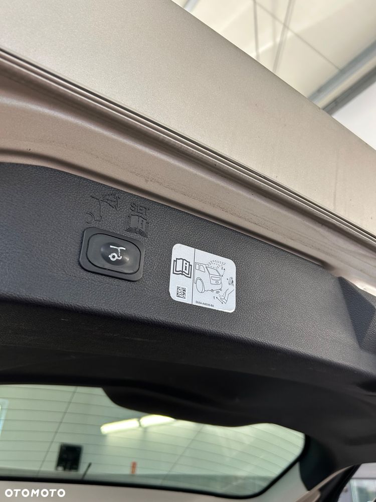 Ford Escape - 38