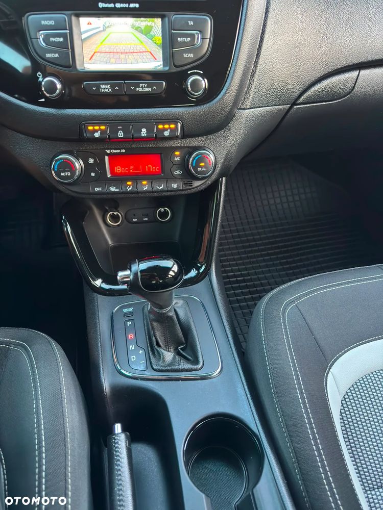 Kia Ceed - 13