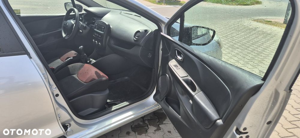 Renault Clio 1.2 16V Life - 17