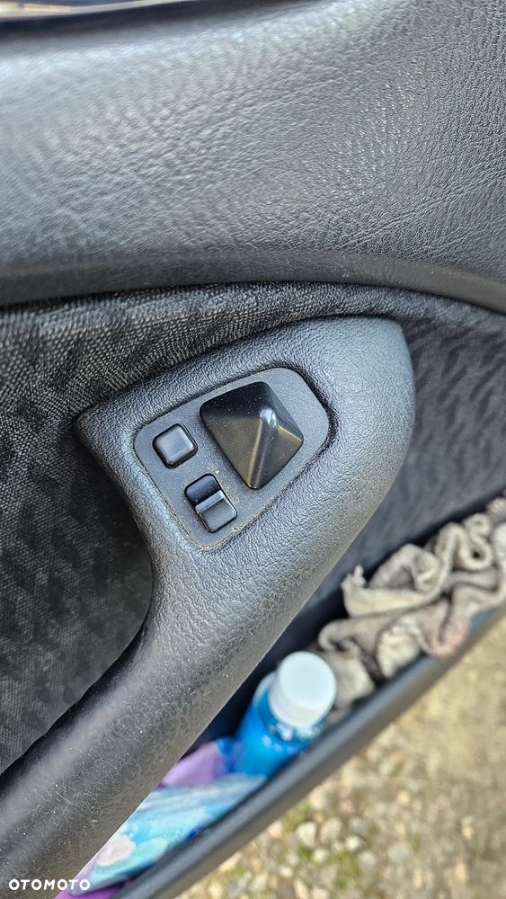 BMW Seria 3 330d - 12