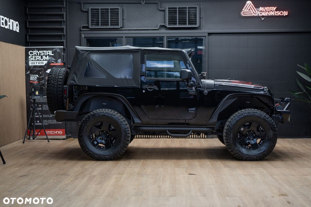 Jeep Wrangler 3.6 Unlim Sahara - 34
