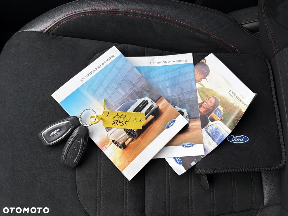 Ford Kuga 2.0 TDCi 2x4 ST-Line - 36