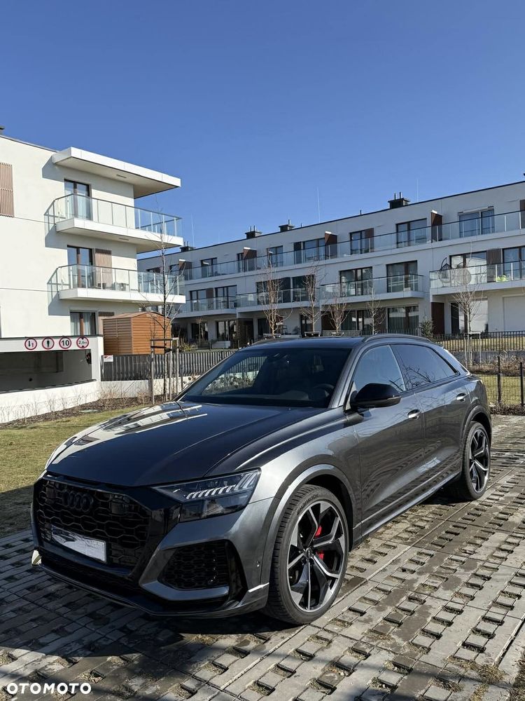 Audi RS Q8 - 5