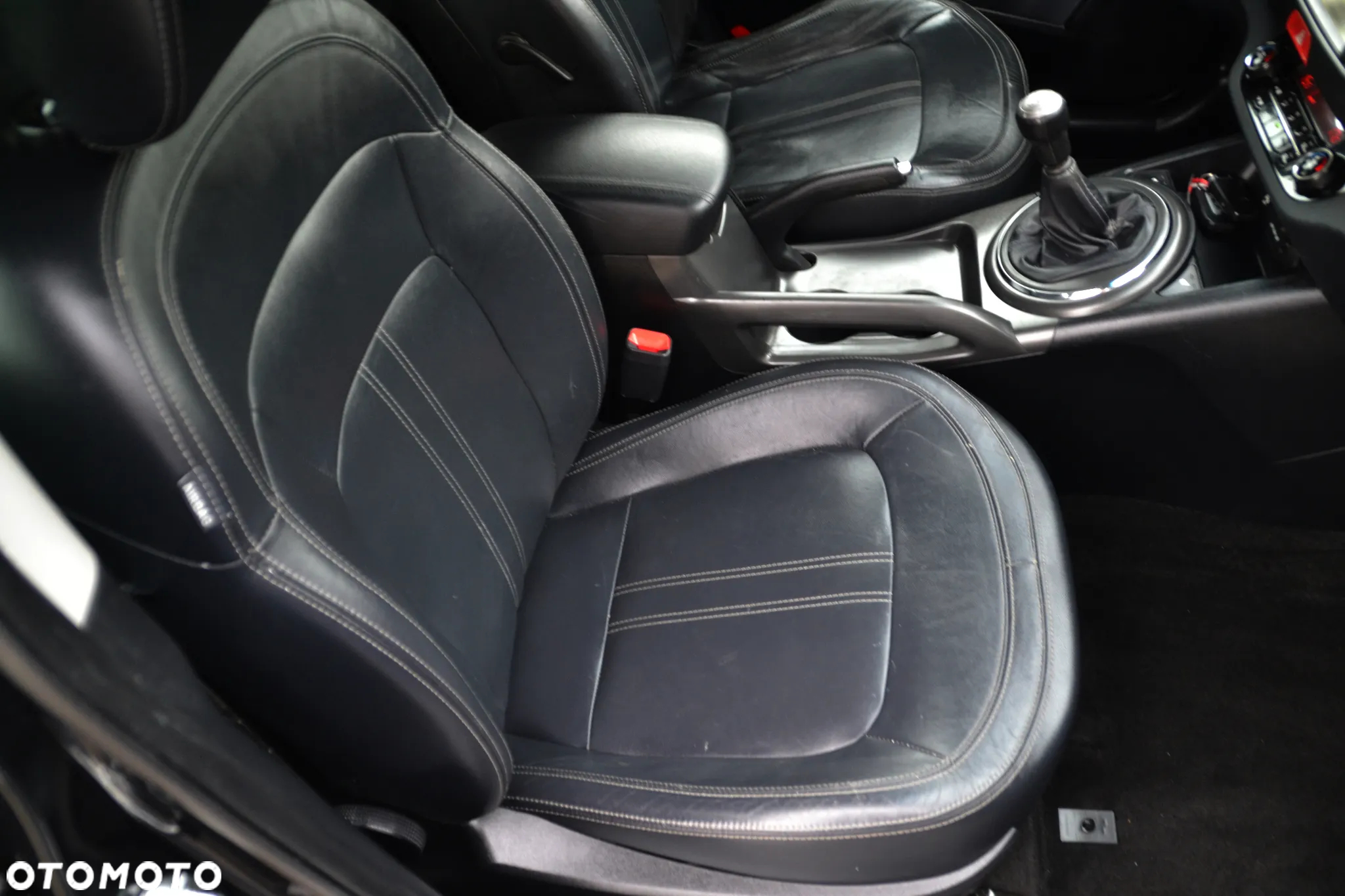 Kia Sportage 2.0 CVVT 2WD Attract - 31