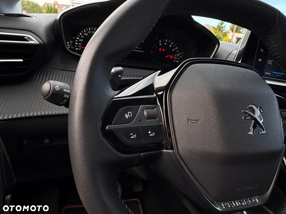 Peugeot 208 1.2 PureTech Allure S&S EAT8 - 18