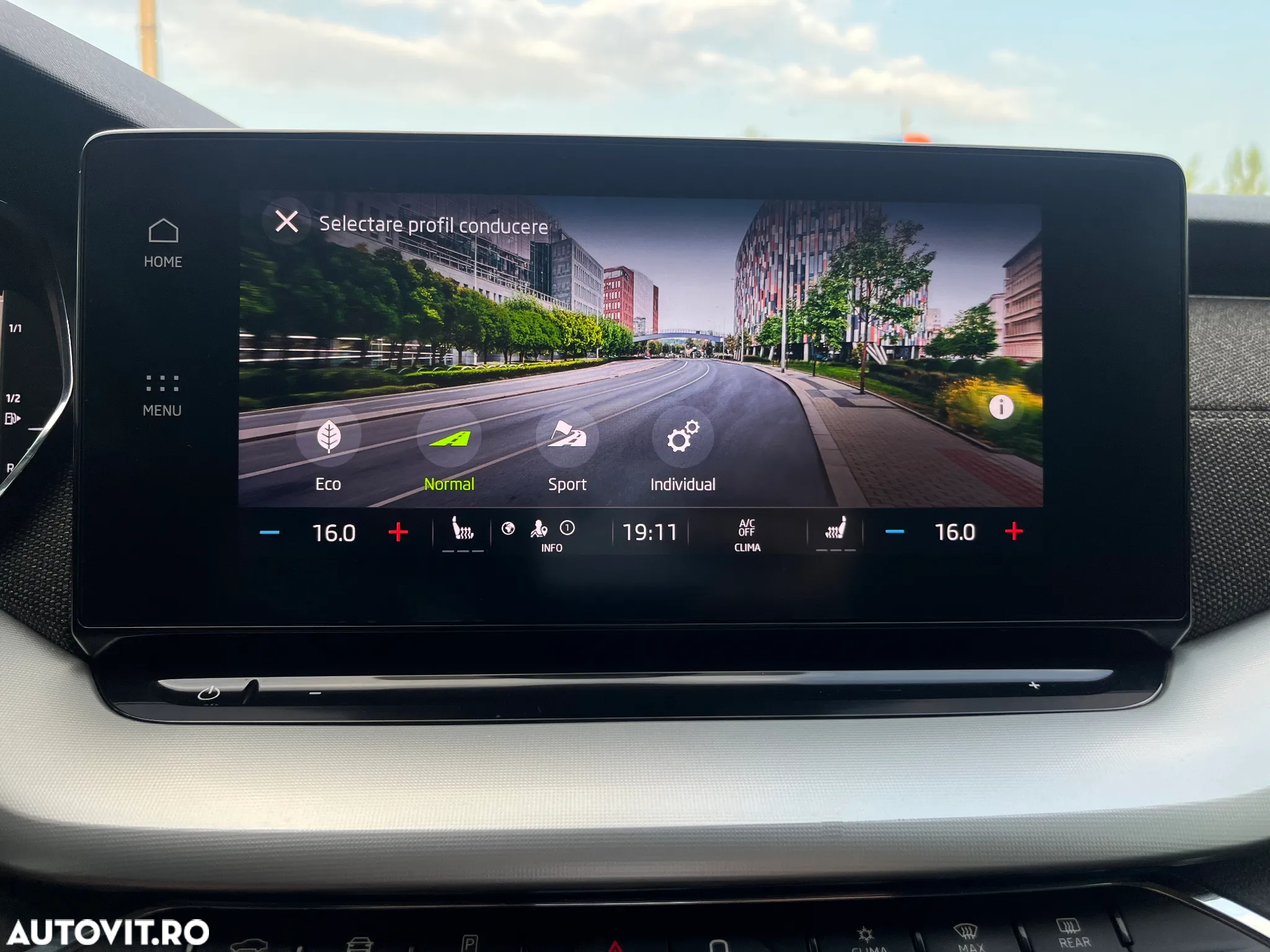 Skoda Octavia Combi 1.5 TSI e-TEC DSG Scout - 6