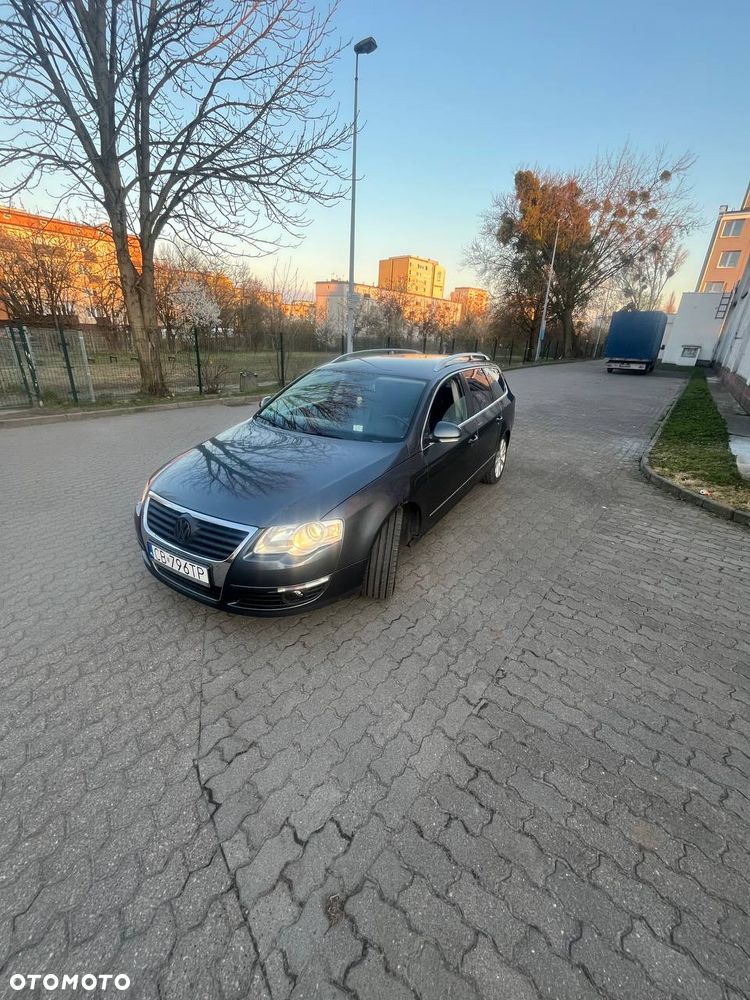 Volkswagen Passat - 8