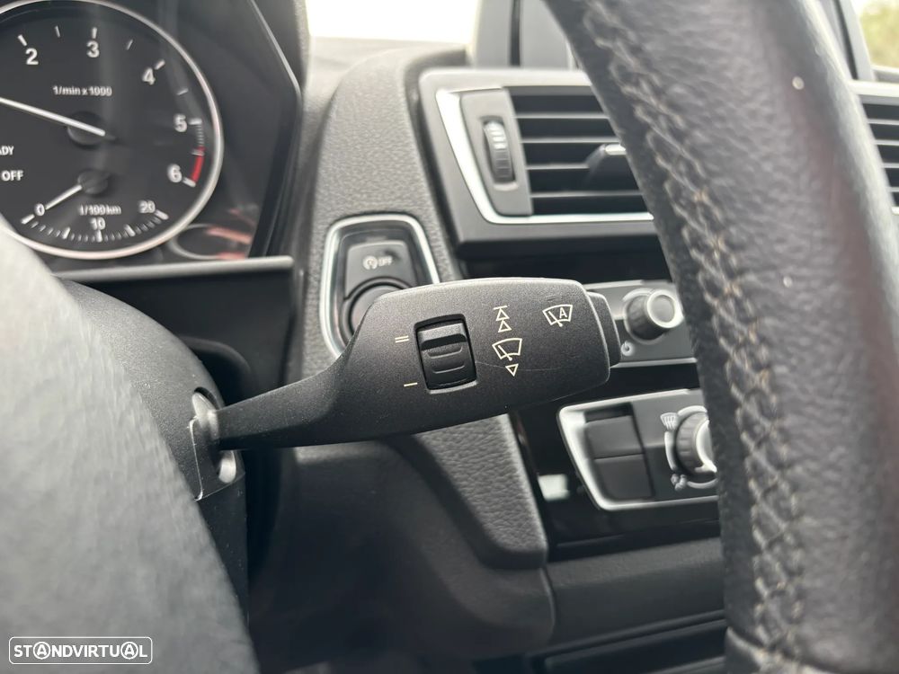 BMW 116 d Line Urban - 16