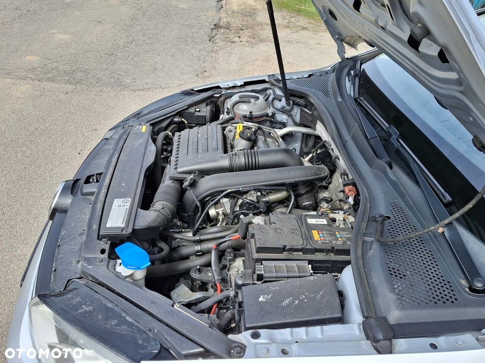 Volkswagen Golf 1.2 TSI BlueMotion Technology Comfortline - 30