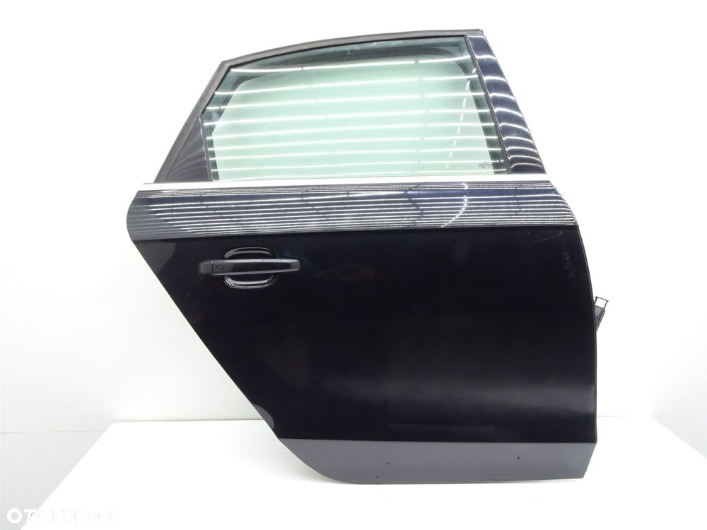 Drzwi prawy tył tylne czarne lz9y 8k5833052d audi a4 b8