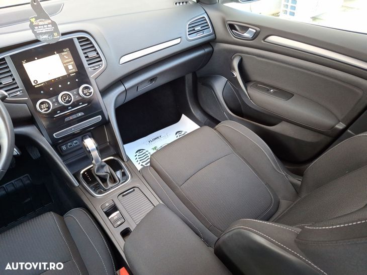 Renault Megane E-TECH 160 BUSINESS EDITION - 19