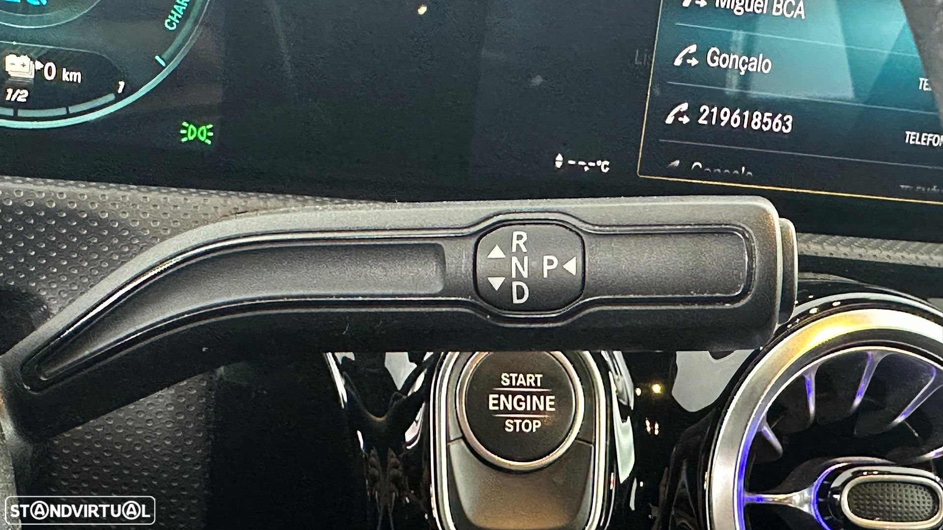 Mercedes-Benz A 250 Limousine e AMG Line - 34