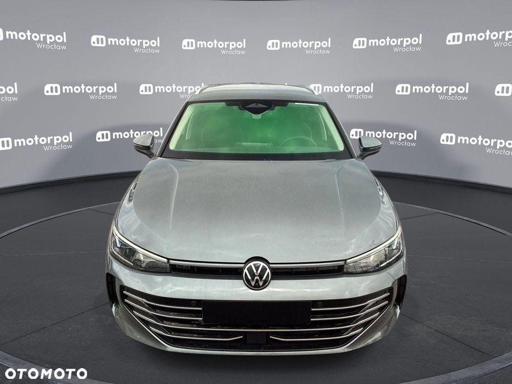 Volkswagen Passat - 3