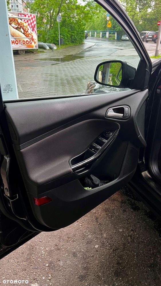 Ford Focus 1.0 EcoBoost STart-Stopp-System TITANIUM - 27