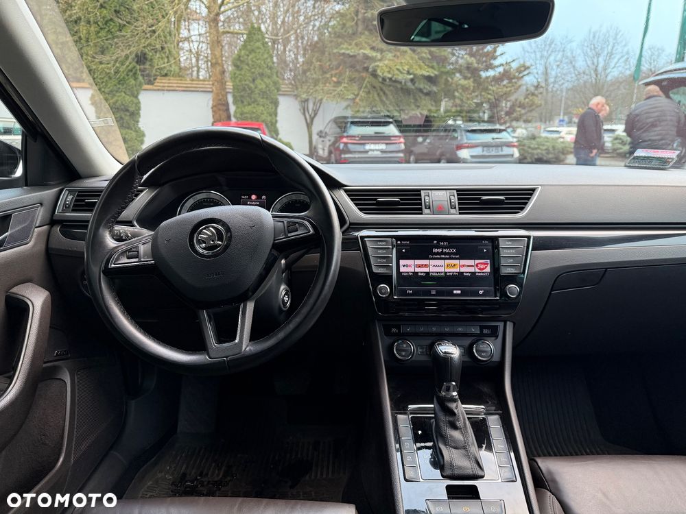 Skoda Superb 2.0 TSI 4x4 L&K DSG - 17