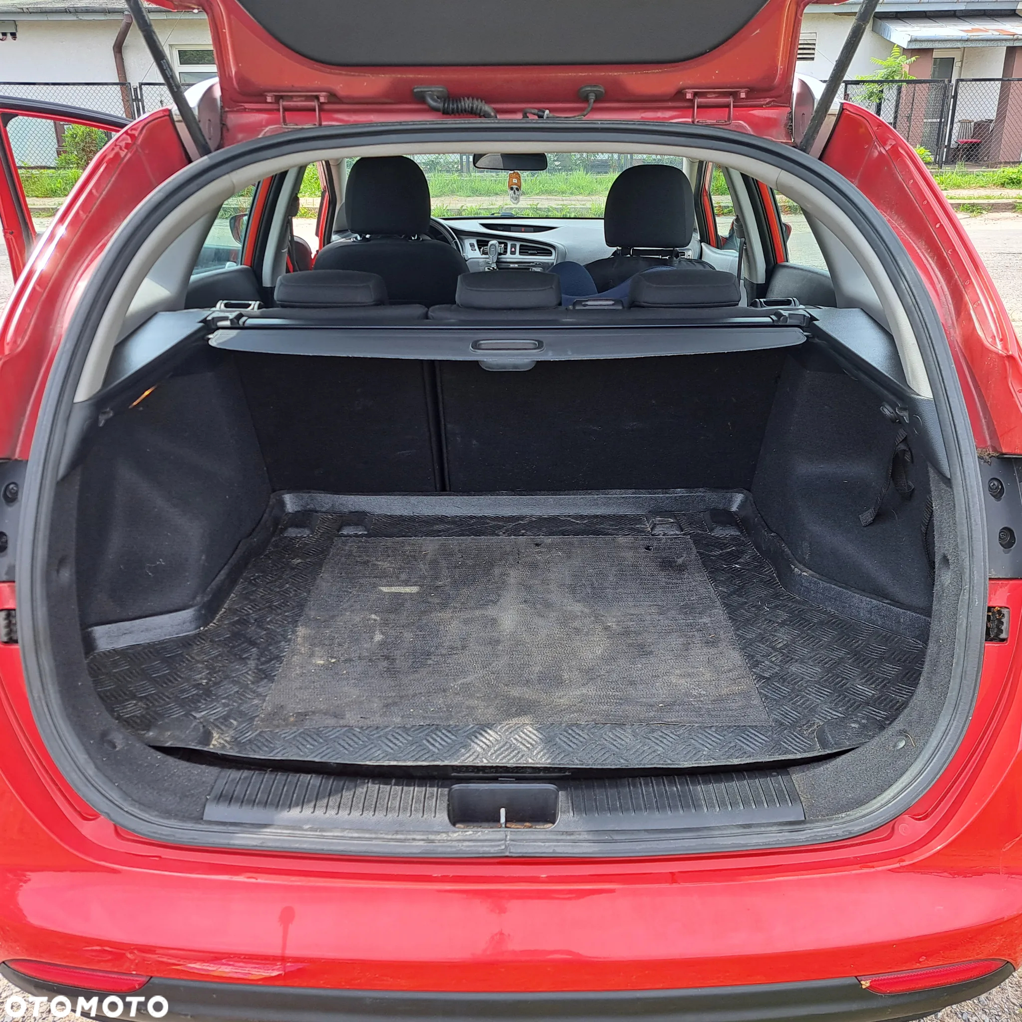 Kia Ceed - 13