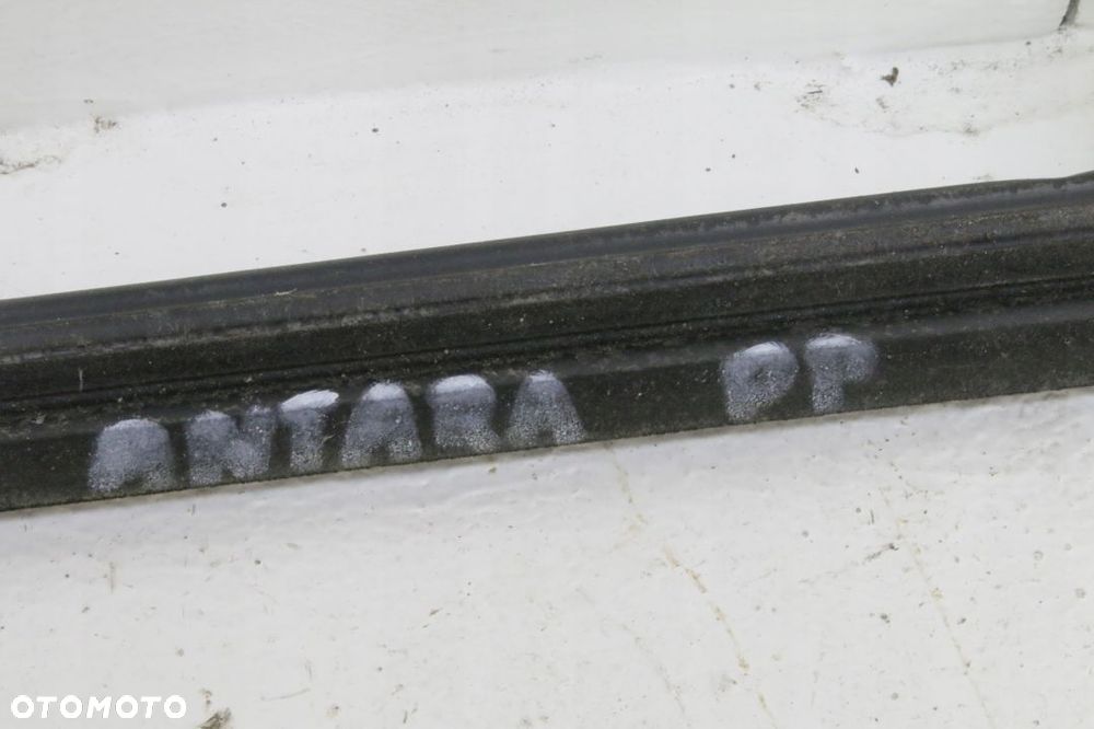 Listwa drzwi prawy przód Opel Antara - 4