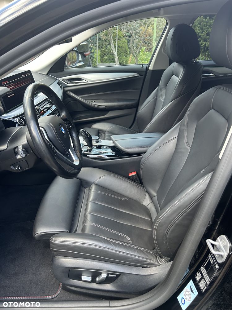 BMW Seria 5 520d Sport Line - 21