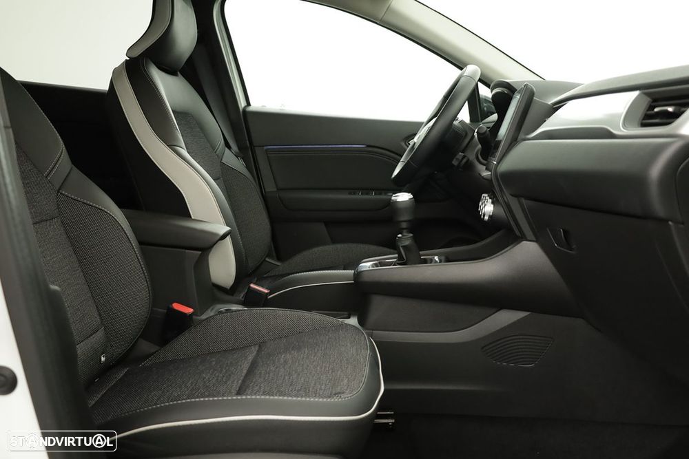 Renault Captur 1.0 TCe Techno Bi-Fuel - 21