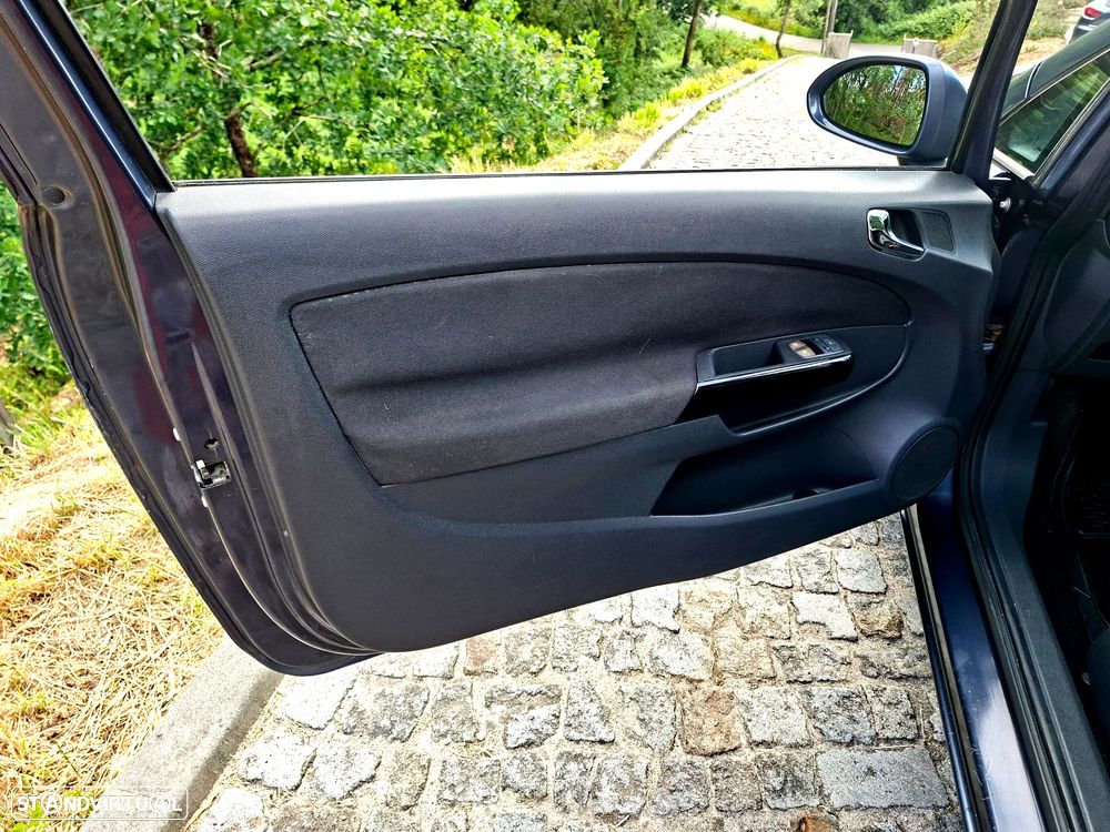 Opel Corsa 1.2 Black Edition - 13