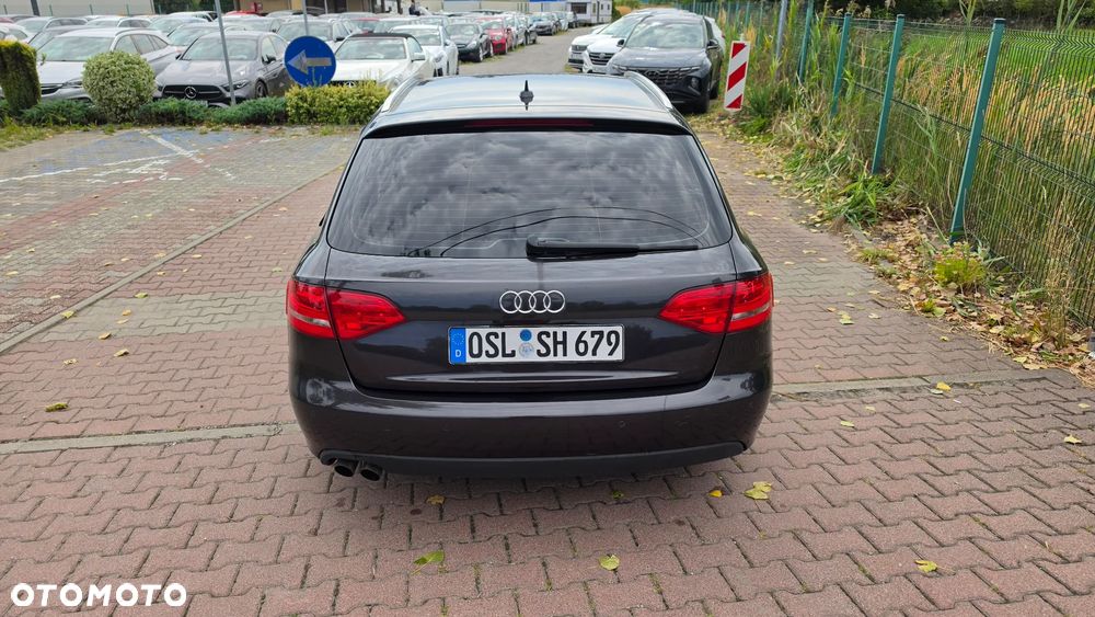 Audi A4 Avant - 22