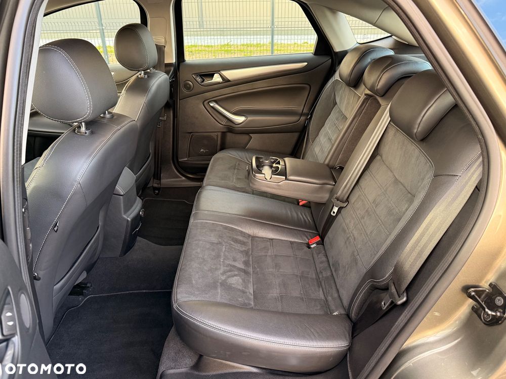 Ford Mondeo 1.6 T Titanium - 28