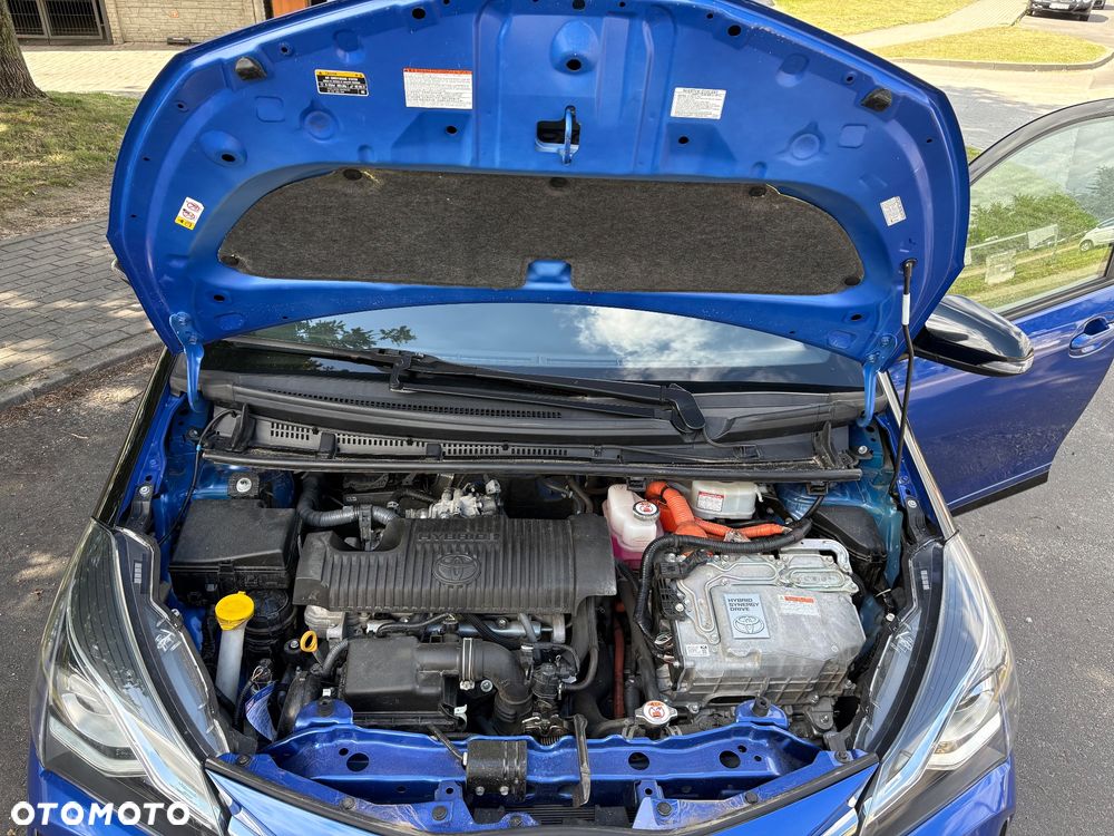 Toyota Yaris Hybrid 100 Selection Passion - 21