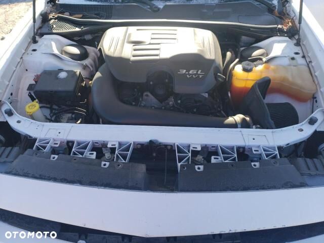 Dodge Challenger - 8